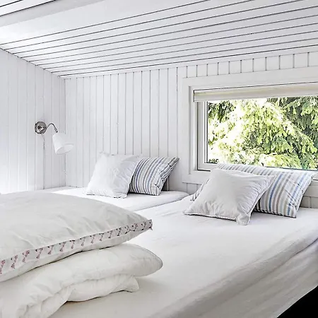 Vakantiehuis 5 Star Holiday Home In Asn S *